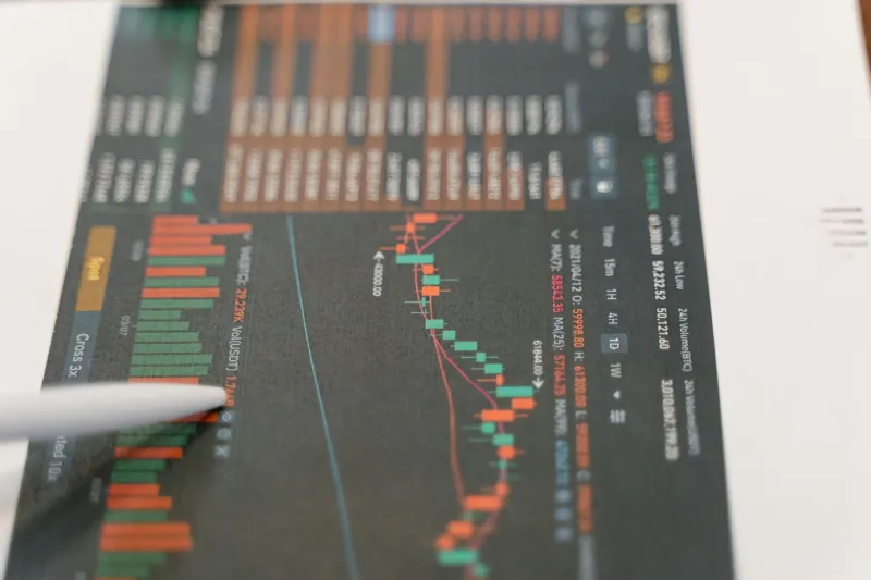 What the Auction Floor Knows That the Trading Terminal Does Not: Lessons From Wine Data Science